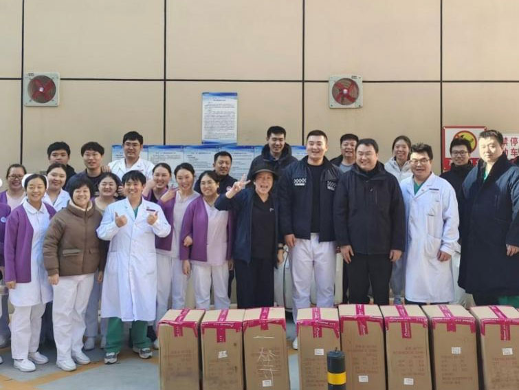 工會動態(tài)丨“凝聚力量 健康同行”——清華大學玉泉醫(yī)院拔河比賽紀實